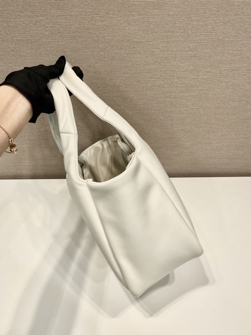 Pra*a tote bags